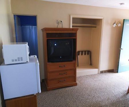 Relax Inn Франклін Номер фото