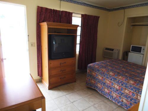 Relax Inn Франклін Номер фото